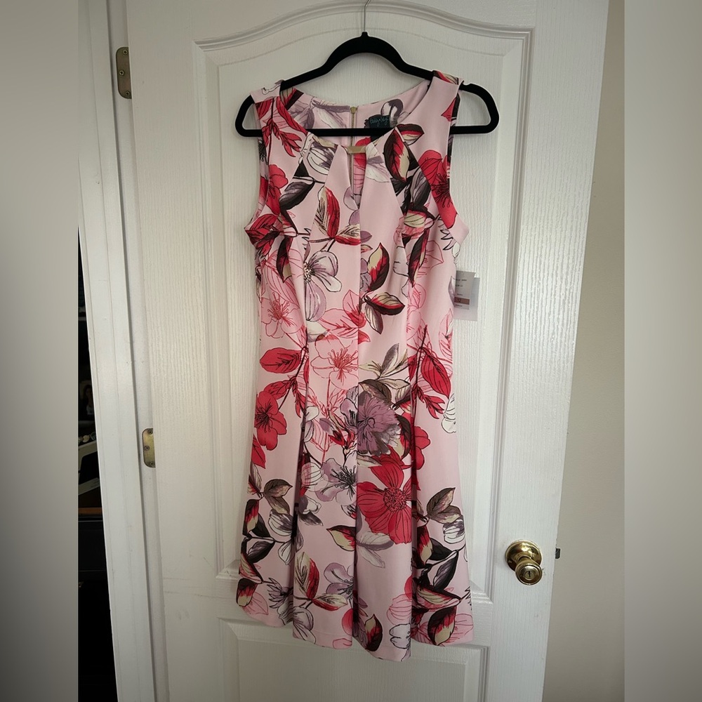 Gabby Skye Dress.. Size 12